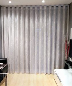 cortina-onda-perfecta-salon-moderno-gris-1024x768